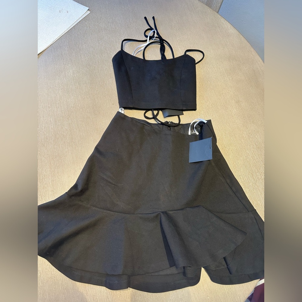 Lulus Two piece top and skirt